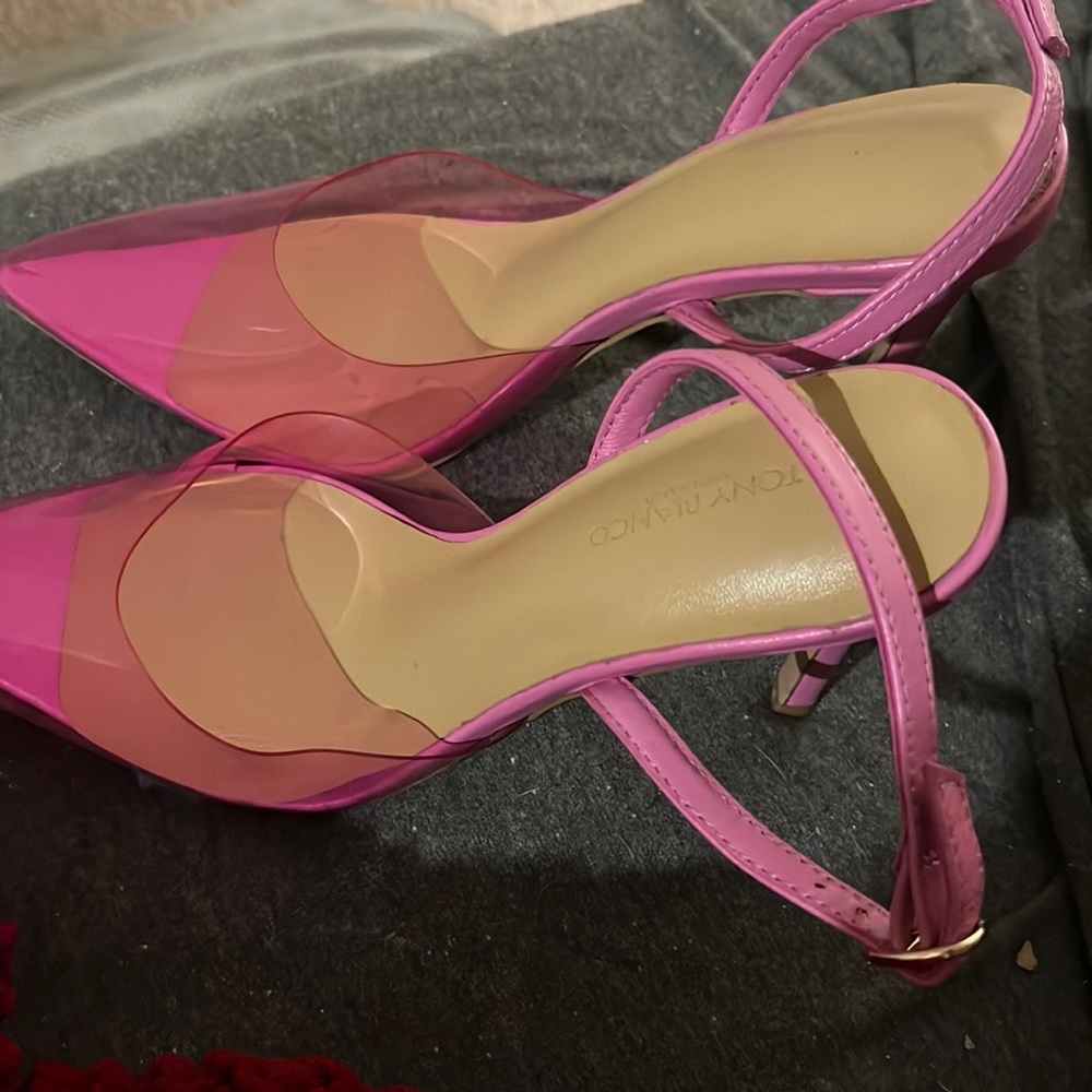 BRAND NEW!! Never worn pink vinyl heel- NWOT no original box - adorable heel